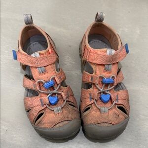 Keen Coral Kids Closed-Toe Sandals with Blue Toggles